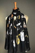 Load image into Gallery viewer, Nubian Jewelery in Black and Gold Scarf
