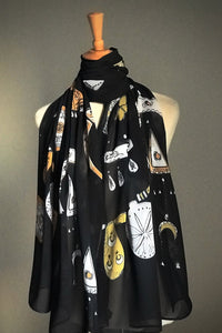 Nubian Jewelery in Black and Gold Scarf