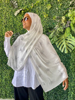 Load image into Gallery viewer, Nakheel pattern in white
