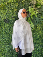 Load image into Gallery viewer, Nakheel pattern in white
