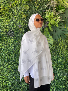 Nakheel pattern in white