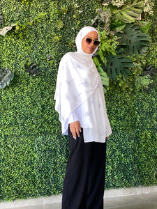 Nakheel pattern in white